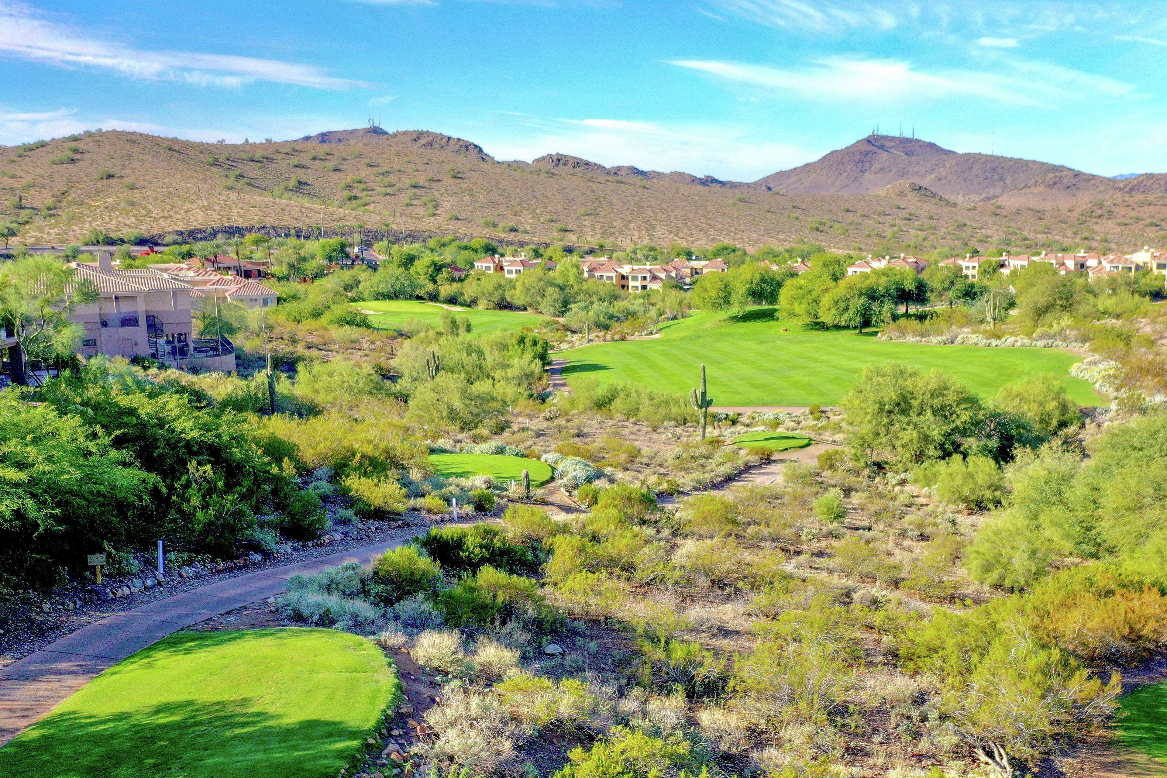 Hilton Phoenix Tapatio Cliffs Resort Exterior foto
