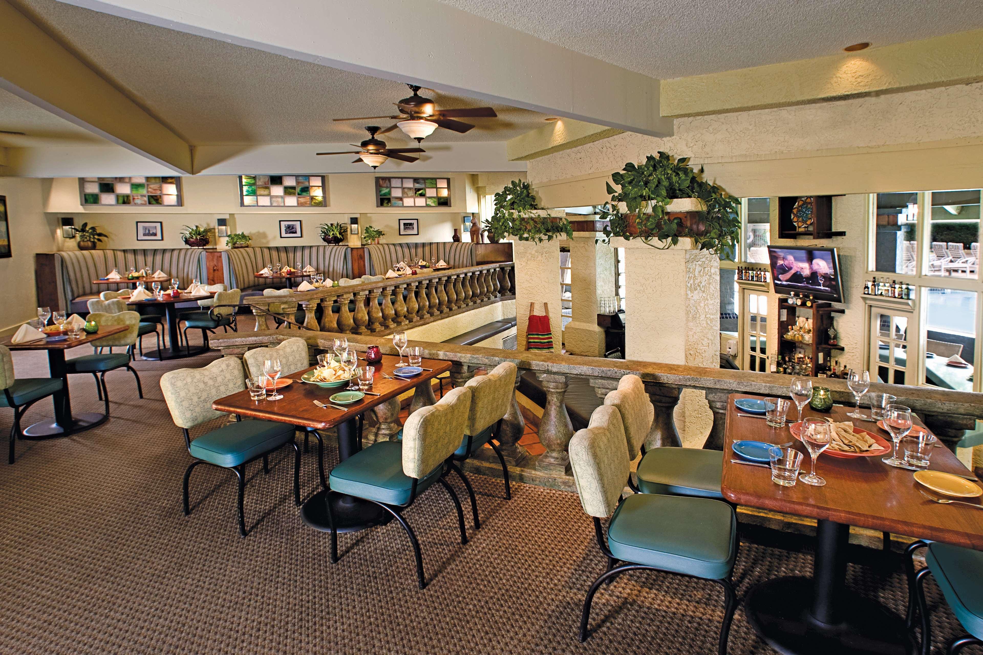 Hilton Phoenix Tapatio Cliffs Resort Exterior foto