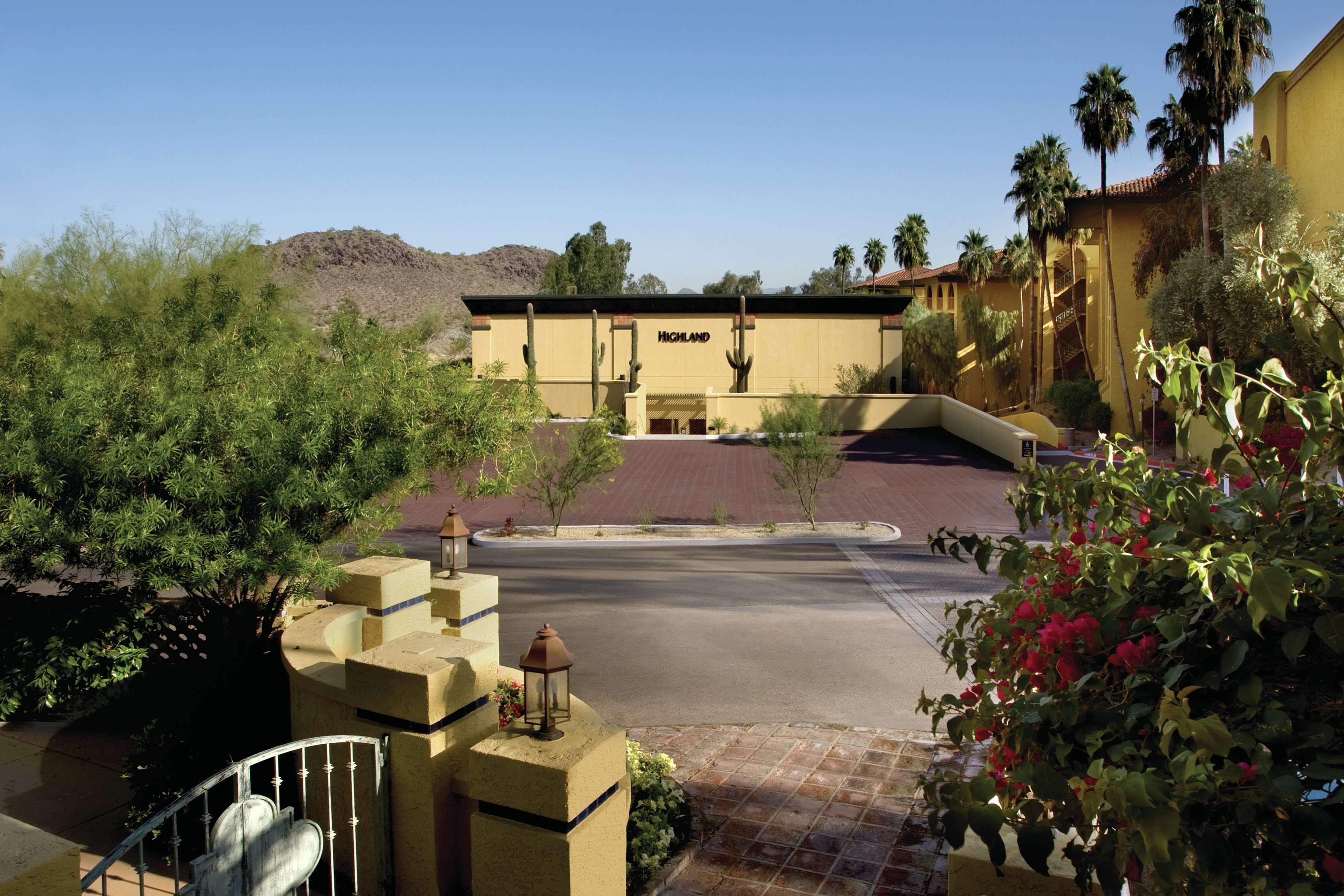 Hilton Phoenix Tapatio Cliffs Resort Exterior foto