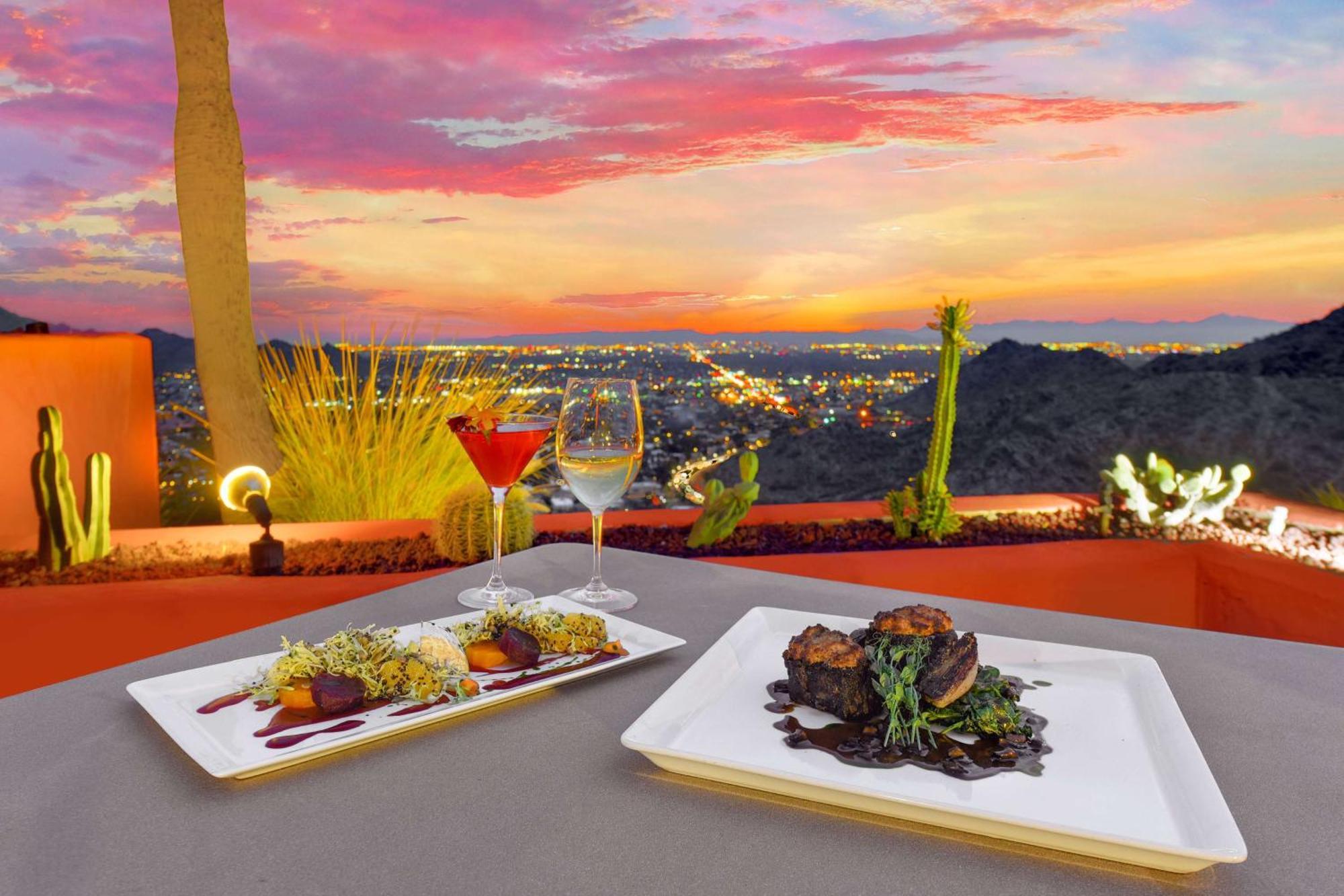 Hilton Phoenix Tapatio Cliffs Resort Exterior foto