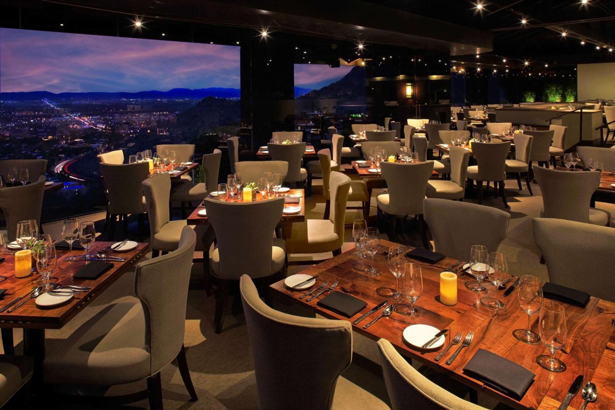 Hilton Phoenix Tapatio Cliffs Resort Exterior foto