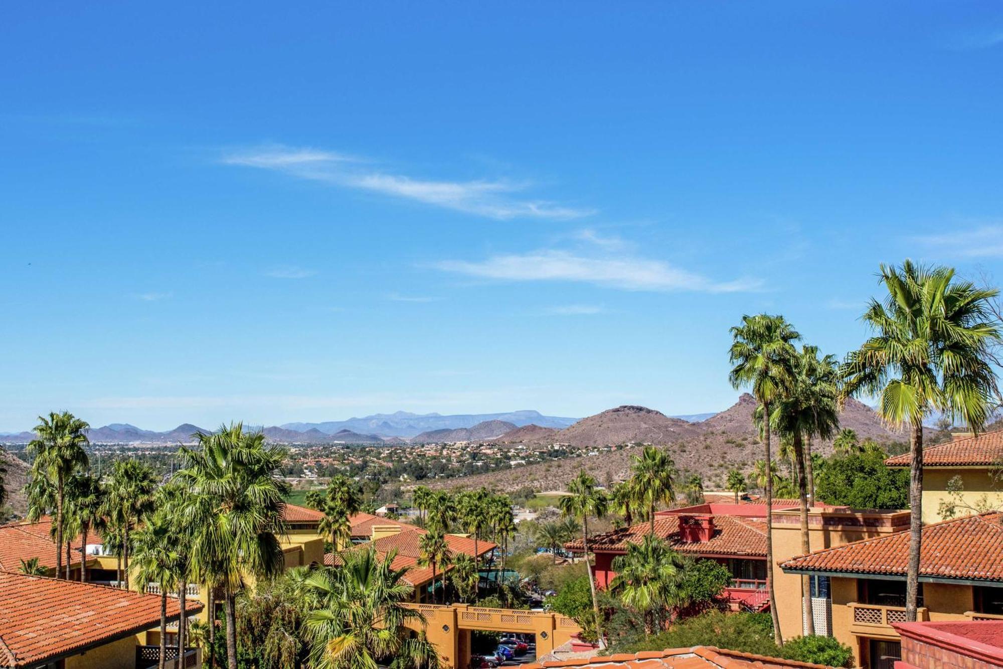 Hilton Phoenix Tapatio Cliffs Resort Exterior foto
