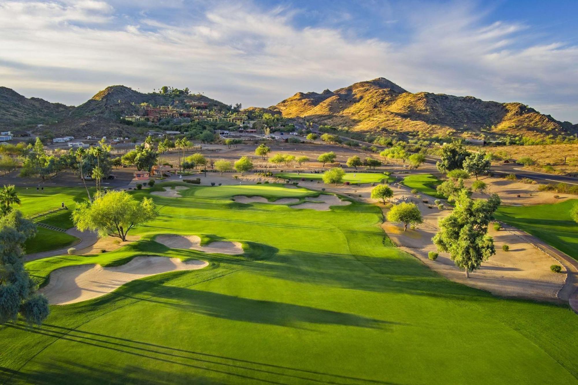 Hilton Phoenix Tapatio Cliffs Resort Exterior foto