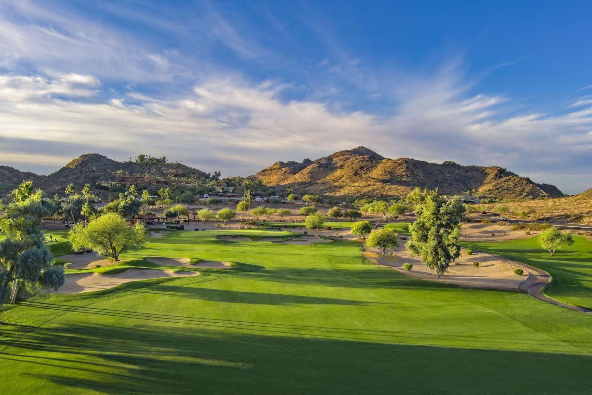 Hilton Phoenix Tapatio Cliffs Resort Exterior foto